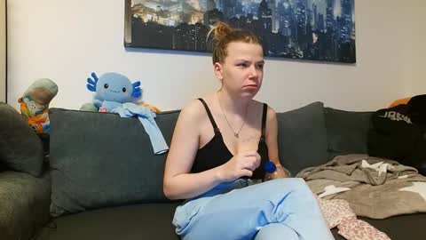 Snapshot of julia_official chatting on February 2025 11:30:02 PM julia_official online show from February 2025 11:30:02 PM