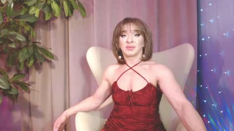 Snapshot of julia_renard chatting on December 2024 05:47:02 PM Julia online show from December 2024 05:47:02 PM