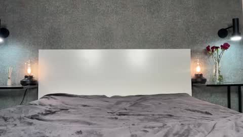 Julia R Le online show from March 2025 11:33:01 PM