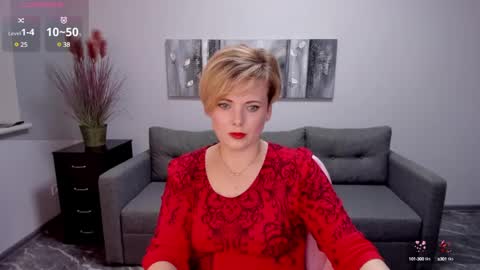 Julia online show from February 2025 01:13:02 PM