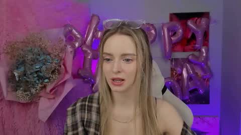 Snapshot of juliabrewwer chatting on September 2025 05:51:01 AM Julia online show from September 2025 05:51:01 AM