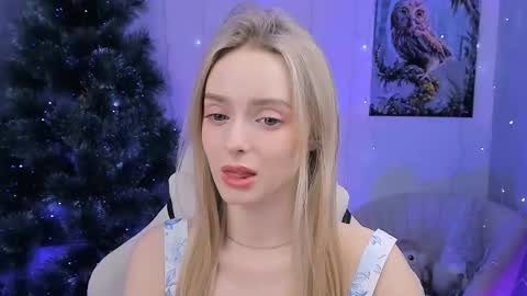 Snapshot of juliabrewwer chatting on December 2025 01:48:01 PM Julia online show from December 2025 01:48:01 PM