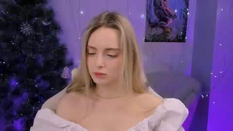 Snapshot of juliabrewwer chatting on February 2026 01:48:01 PM Julia online show from February 2026 01:48:01 PM