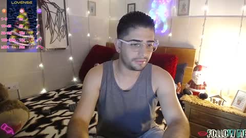 Julian online show from December 2024 04:49:01 PM