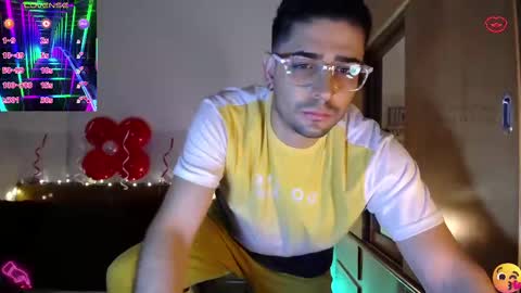 Julian online show from February 2025 01:51:01 AM