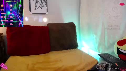 Julian online show from February 2025 01:09:02 AM