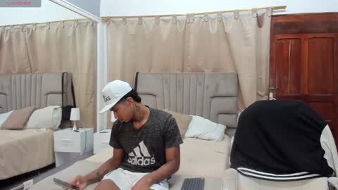 julian billy online show from December 2024 02:51:01 PM