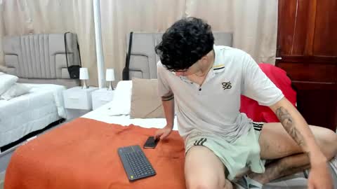 julian billy online show from January 2025 02:51:01 PM