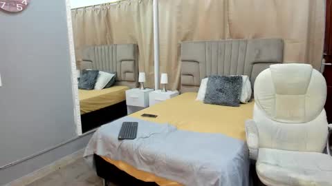 julian billy online show from January 2025 02:41:01 PM