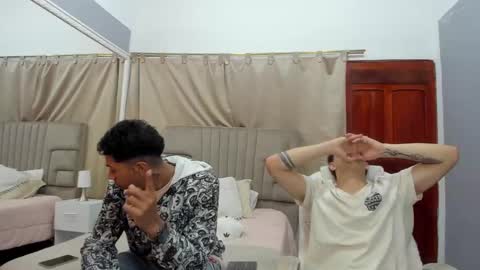 julian billy online show from February 2025 11:24:02 AM