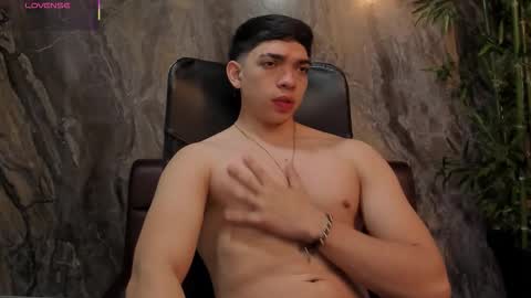 JULIAN  online show from March 2026 11:27:02 AM