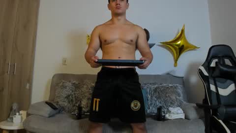 julian_wallace online show from September 2025 04:32:02 PM