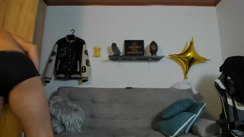 julian_wallace online show from October 2025 04:58:02 PM