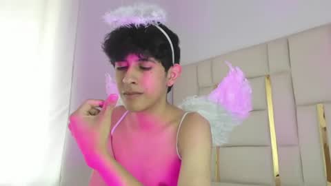 Snapshot of julian_xp chatting on June 2026 07:24:02 PM Julian online show from June 2026 07:24:02 PM