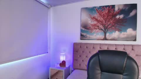 Snapshot of julianaa_castro chatting on April 2026 11:54:02 AM JULIANA CASTRO online show from April 2026 11:54:02 AM