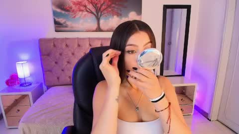 Snapshot of julianaa_castro chatting on April 2026 12:09:02 PM JULIANA CASTRO online show from April 2026 12:09:02 PM