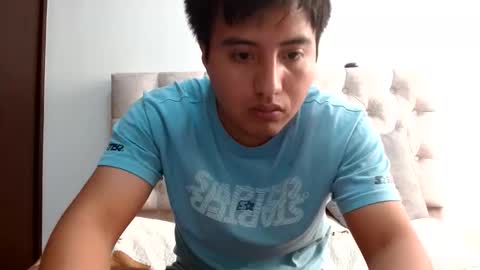 Julian online show from November 2025 08:31:01 PM