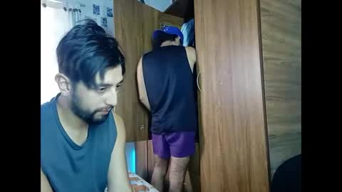 Snapshot of juliancho1302 chatting on January 2025 09:50:02 PM couplehairy online show from January 2025 09:50:02 PM