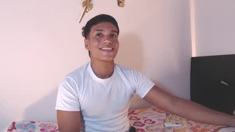 Juliann online show from November 2025 03:11:01 PM