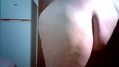Snapshot of julianoparno chatting on May 2026 04:32:02 AM Juliano online show from May 2026 04:32:02 AM