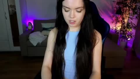 Snapshot of juliaortega_ chatting on April 2026 05:30:01 PM Julia online show from April 2026 05:30:01 PM