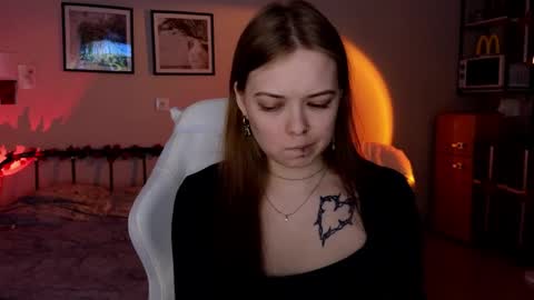 julidropp online show from June 2026 06:46:02 PM