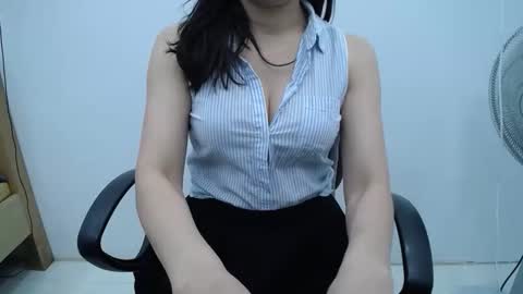 Snapshot of julie9x chatting on May 2026 06:26:04 PM julie9x online show from May 2026 06:26:04 PM