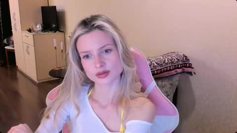 Julie online show from November 2025 04:33:01 PM