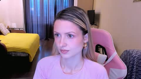 Julie online show from February 2026 04:52:01 AM