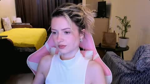 Julie online show from April 2026 02:18:01 PM