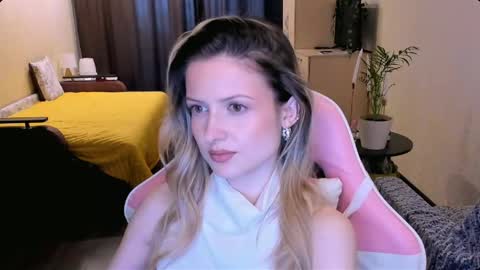 Julie online show from May 2026 01:41:01 PM