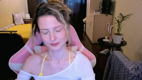 Julie online show from May 2026 02:14:01 PM