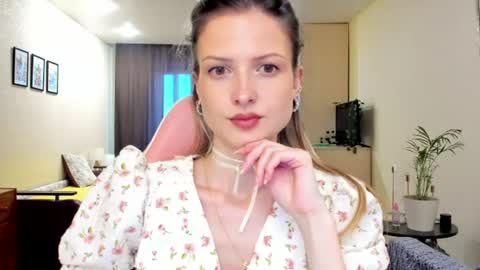 Julie online show from June 2026 02:19:02 PM