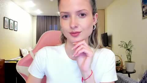Julie online show from June 2026 04:53:01 PM