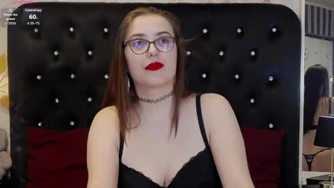 Snapshot of julieannx chatting on May 2026 05:03:02 AM Julia online show from May 2026 05:03:02 AM
