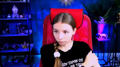 Snapshot of juliedaniel chatting on September 2025 08:03:02 AM juliedaniel online show from September 2025 08:03:02 AM