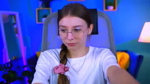 Snapshot of juliedaniel chatting on September 2025 04:28:01 AM juliedaniel online show from September 2025 04:28:01 AM