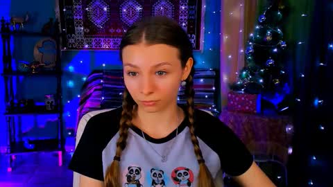 juliedaniel online show from December 2025 04:50:01 AM