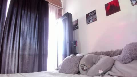 Snapshot of juliet_sourire chatting on February 2025 02:47:02 PM juliet_sourire online show from February 2025 02:47:02 PM