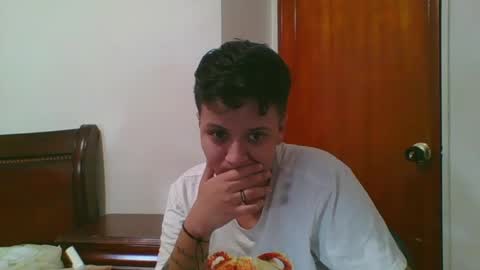 Snapshot of julieta969028 chatting on April 2026 09:21:02 PM Nati online show from April 2026 09:21:02 PM