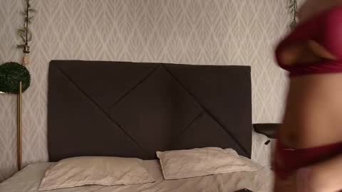 Juli online show from February 2026 07:36:02 PM