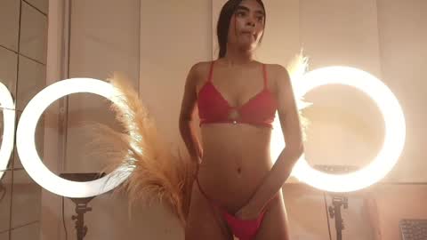 Snapshot of julieta_aguilar chatting on May 2026 09:24:01 PM Juli online show from May 2026 09:24:01 PM
