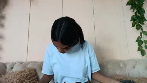 Snapshot of julieta_aguilar chatting on May 2026 07:22:02 PM Juli online show from May 2026 07:22:02 PM