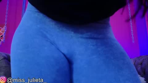  Julieta  online show from May 2026 12:13:02 PM