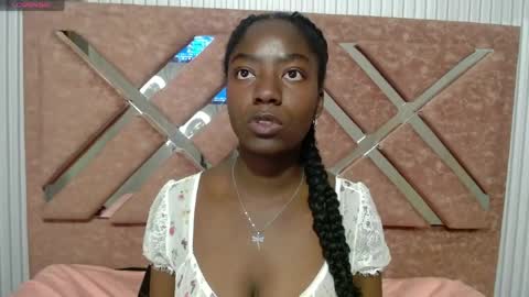 Snapshot of julieta_tayloor chatting on June 2026 03:31:02 AM Julieta online show from June 2026 03:31:02 AM