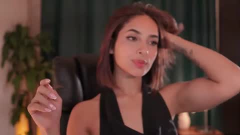Snapshot of julieta_valencia chatting on July 2026 12:59:01 AM julieta_valencia online show from July 2026 12:59:01 AM
