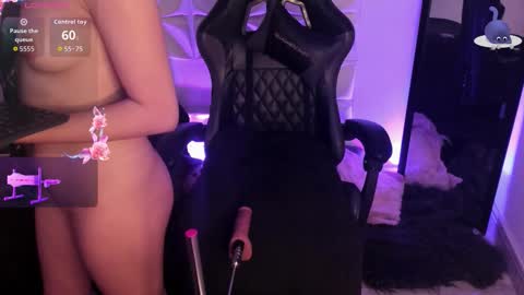 Julieth online show from November 2025 07:16:01 PM