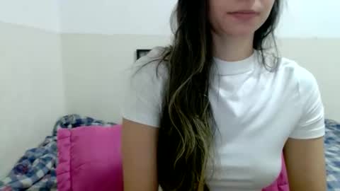 Snapshot of julietolentino_silva chatting on October 2025 06:30:01 PM julietolentino_silva online show from October 2025 06:30:01 PM