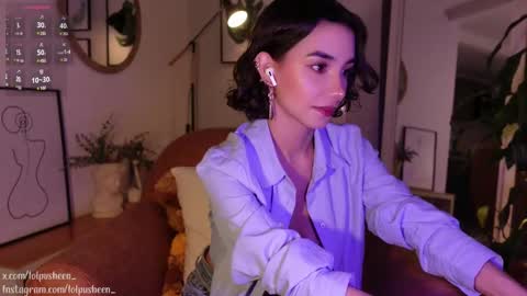 Snapshot of juliette_dee chatting on February 2025 09:33:01 PM Juliette Dee online show from February 2025 09:33:01 PM