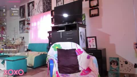 Snapshot of juliette_sweet05 chatting on September 2025 06:53:01 PM juliette online show from September 2025 06:53:01 PM